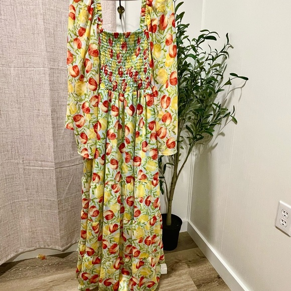 Gorgeous Dress size 26/28 . Long maxi . Flow’s beautifully… like new . - Picture 2 of 5